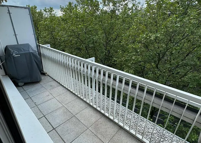 Loft Living Am Hohenzollernring Apartment *